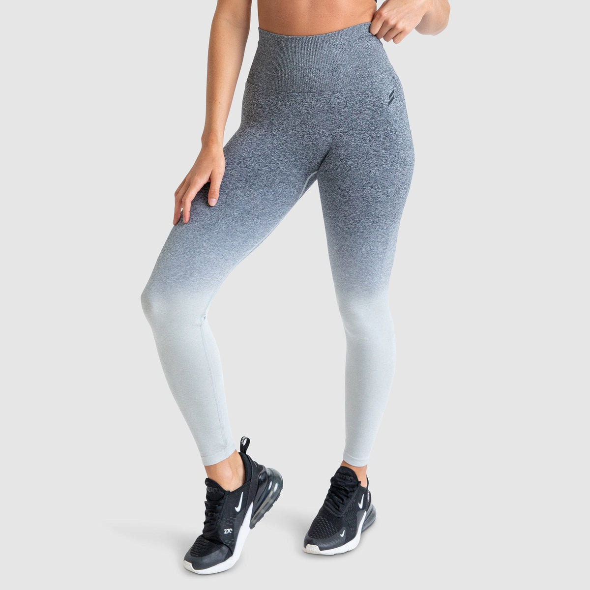 Yogalicious: Cutout Activewear Set in Grey Ombre