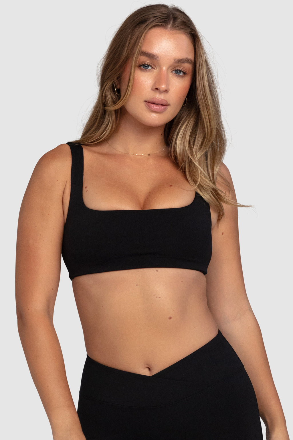 Aura Box-Cut Crop - Black